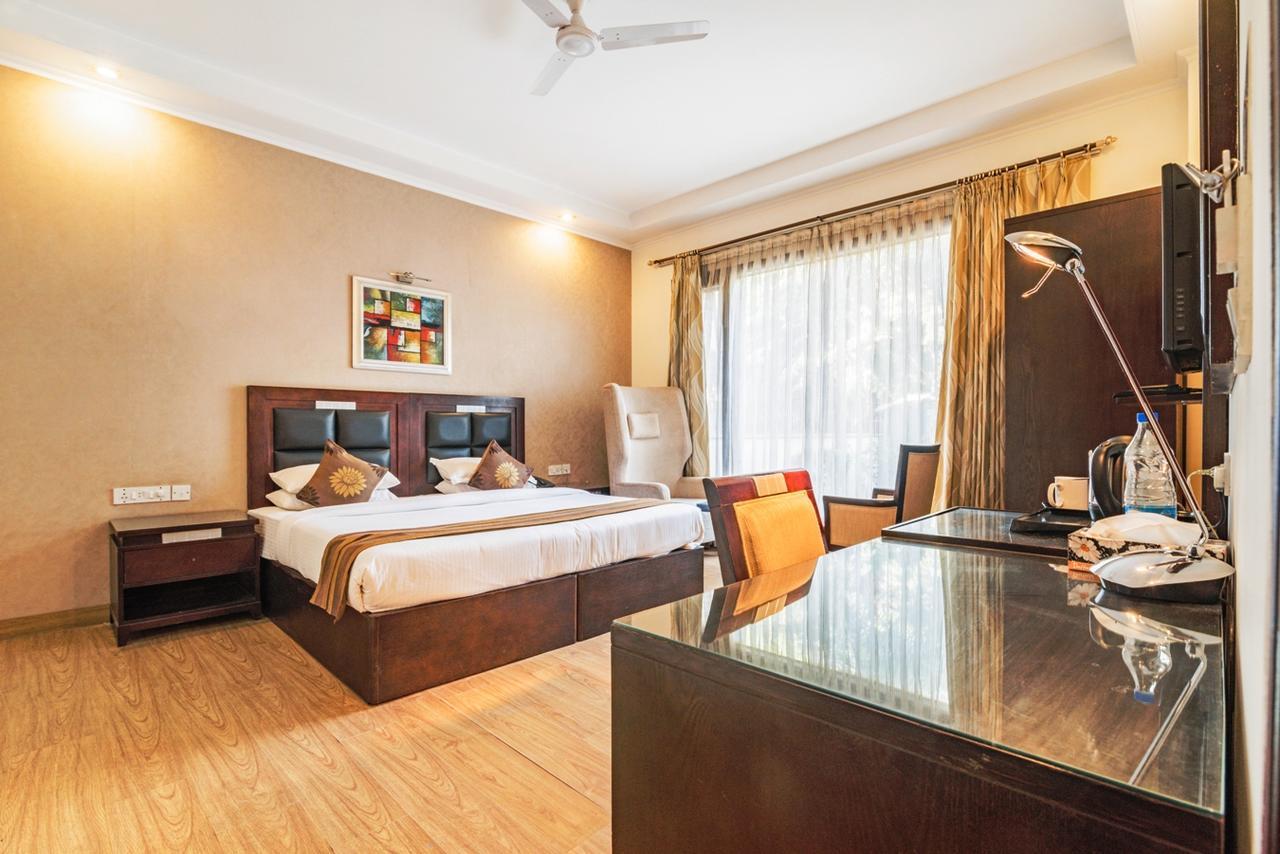 Royal Residence Mg Road Gurgaon Exterior foto