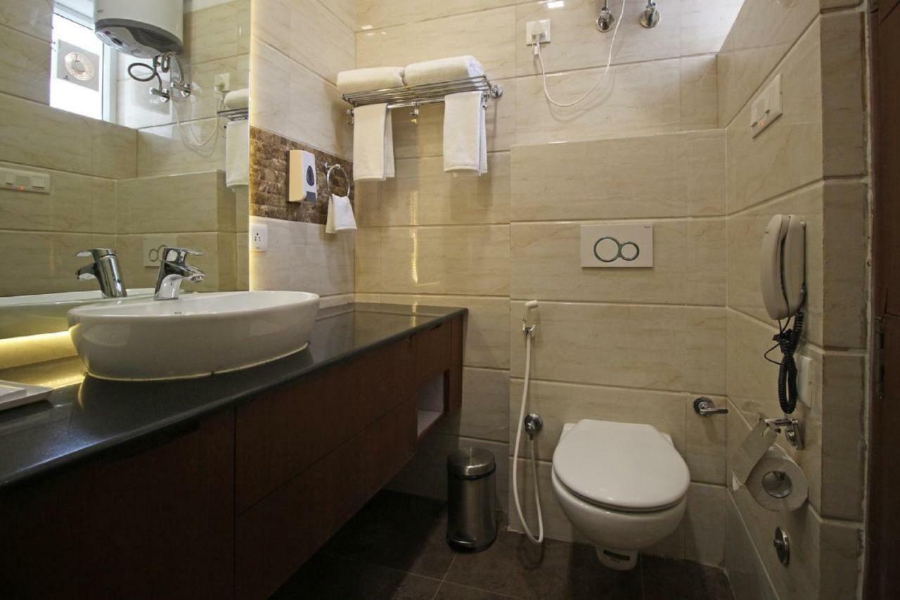 Royal Residence Mg Road Gurgaon Exterior foto